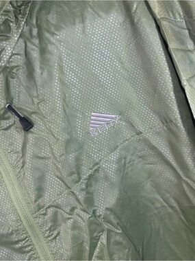 Men’s green full zip hooded lightweight jacket weight jacket by KELTY